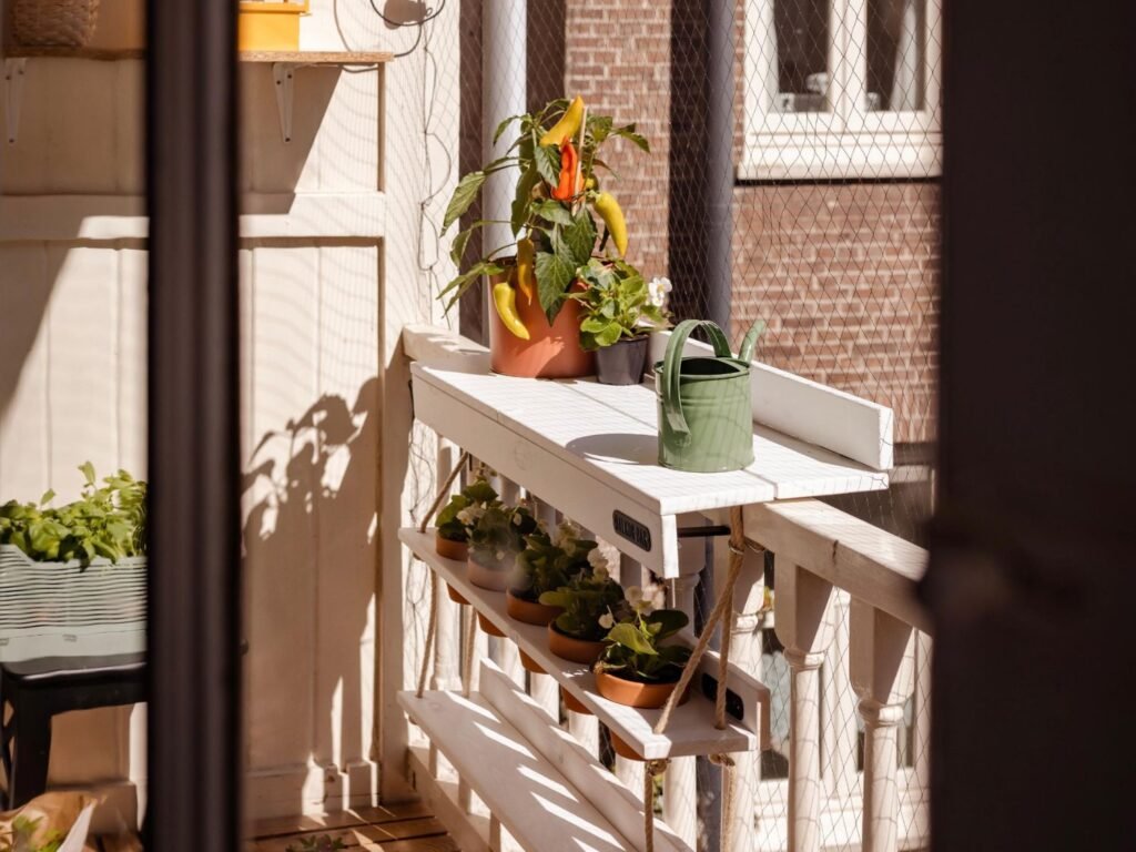 aménager un petit balcon en longueur avec un balkonar